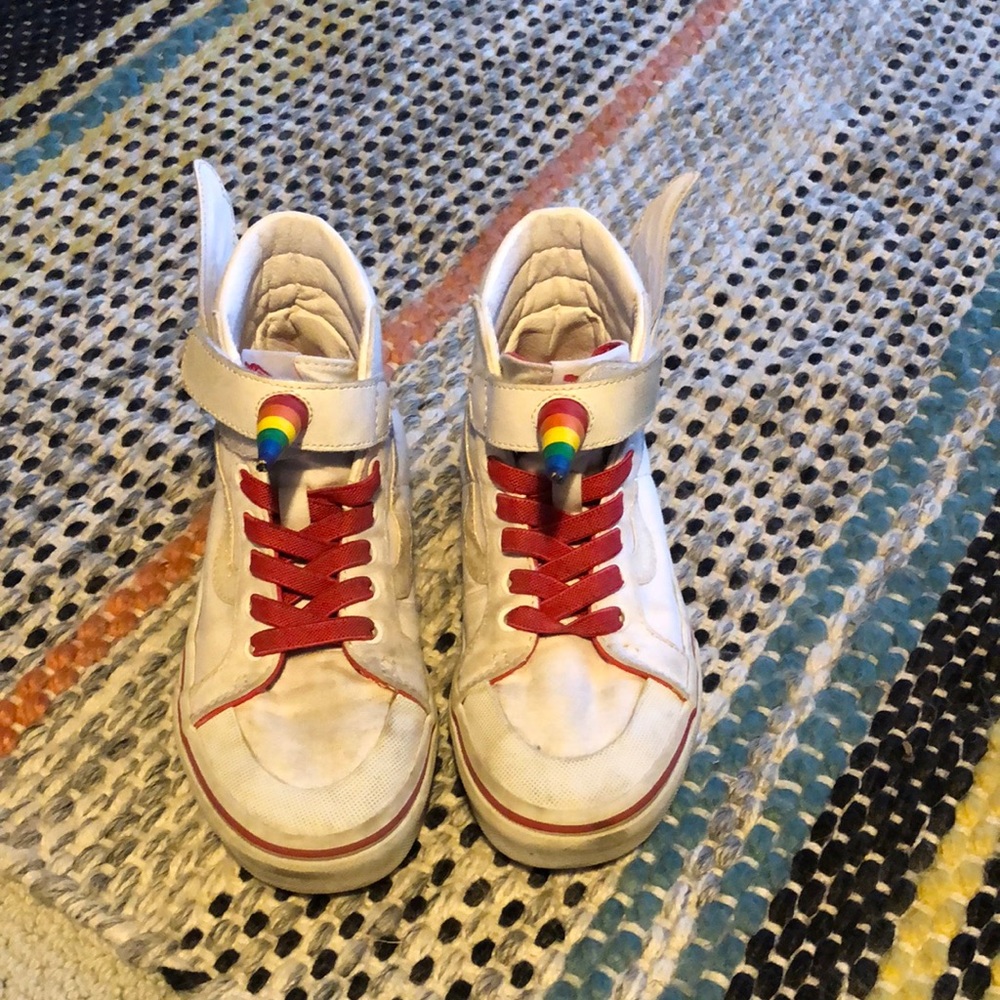 EPIC unicorn vans